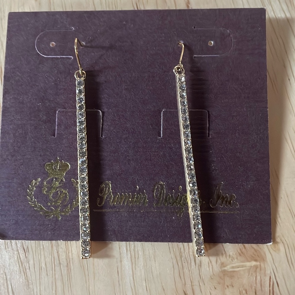 Vintage Premier Designs rhinestones and gold tone fishhook earrings.